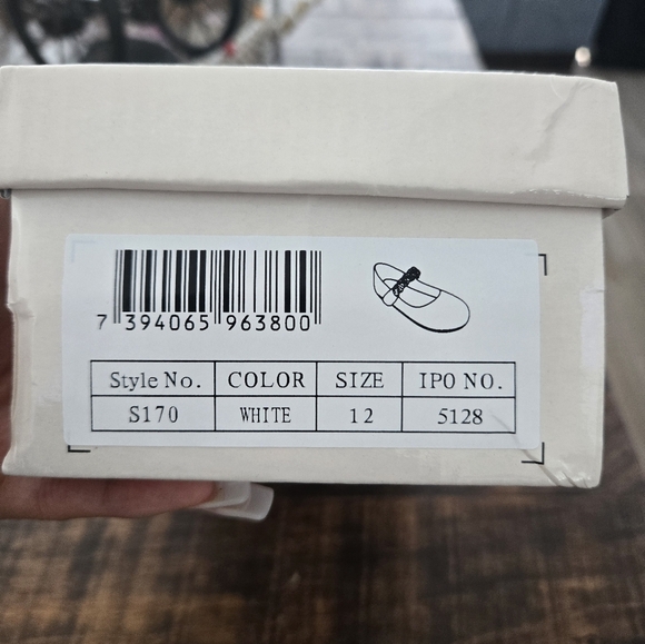 Tip Top Kids Girls MaryJane White Shoe with Rhinestone Strap. Style S170. Size 1 - Picture 6 of 6